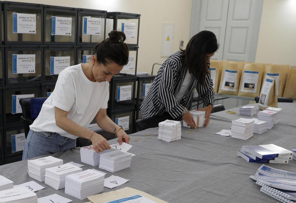 Francia, domenica il voto anticipato: come funzionano le elezioni ...