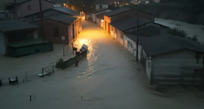 “il-fiume-e-esploso”,-a-modigliana-torna-l’incubo-alluvione