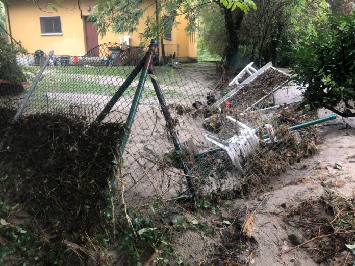 foto-|-video-|-botteghino-di-zocca-(bologna)-di-nuovo-sott’acqua:-“in-casa-30-centimetri,-e-stato-peggio-del-2023”