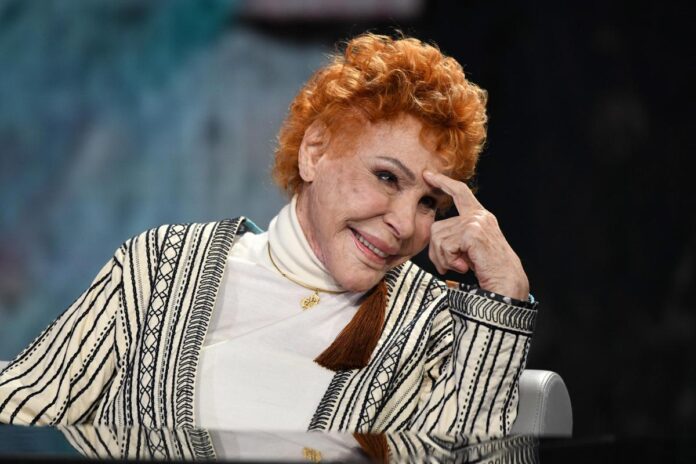 ornella-vanoni-compie-90-anni:-la-carriera-di-una-voce-‘senza-fine’