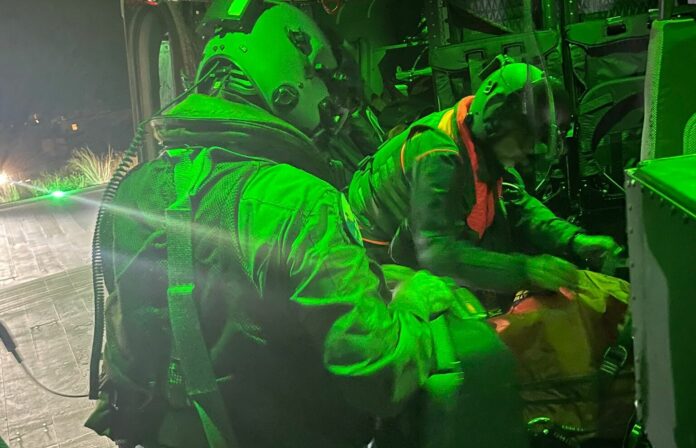 video-|-malore-a-bordo-di-una-nave-da-crociera:-spettacolare-soccorso-dell’aeronautica-militare